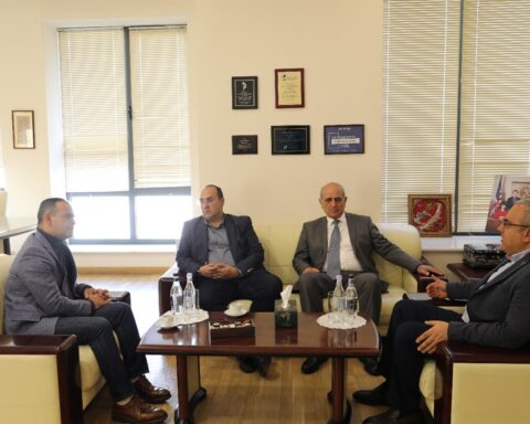 Հանդիպում Հայաստանի Հանրապետութեան Սփիւռքի Գործերու Գլխաւոր Յանձնակատար Պարոն Զարեհ Սինանեանի հետ
