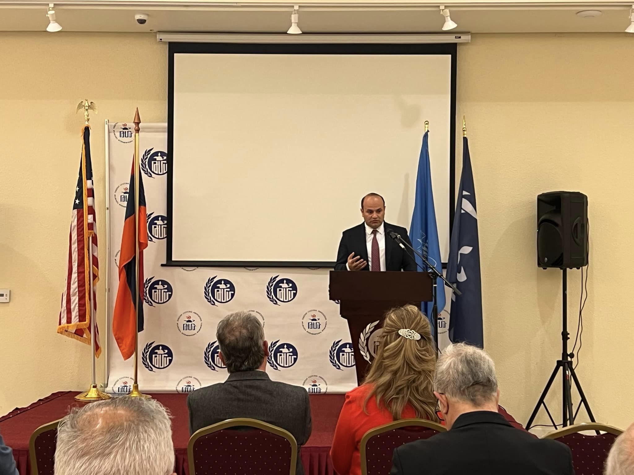 ՀՀ Աշխատանքի եւ Ընկերային Հարցերու Նախարար Նարեկ Մկրտչեան՝ «Թէքէեան» Մշակութային Միութեան «Պէշկէօթիւրեան» Կեդրոնին Մէջ