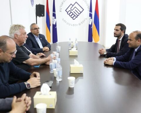 Հանդիպում «Քաղաքացիական Պայմանագիր» Կուսակցութեան Բարձրաստիճան Պաշտօնատարներու Հետ