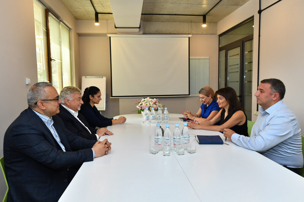 «Իմ Քայլը» Բարեգործական Հիմնադրամի Գործադիր Տնօրէն Տիկին Աննա Յակոբեան Ընդունեց ՌԱԿ Կեդրոնական Վարչութեան Ներկայացուցիչները